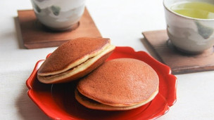 Thumbnail image for Easy Japanese Dorayaki Recipe