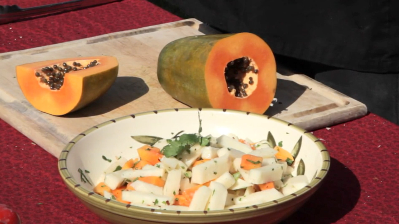 Light and Crunchy Jicama & Papaya Salad Cooking Videos Grokker