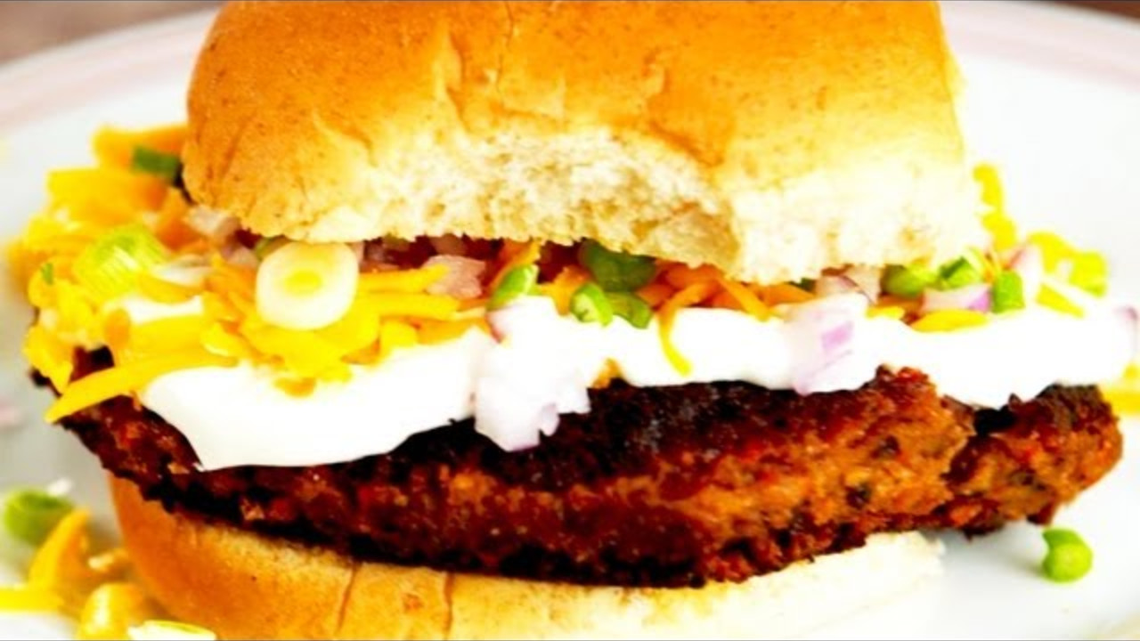 How to Make A Black Bean Chili Burger Cooking Videos Grokker