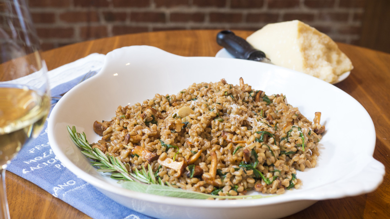 Italian Farrotto with Wild Mushrooms and Spinach Cooking Videos Grokker