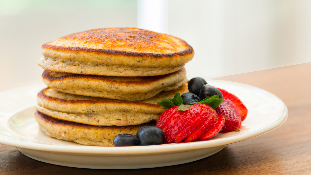 Quick & Easy GlutenFree Blender Pancakes Cooking Videos Grokker
